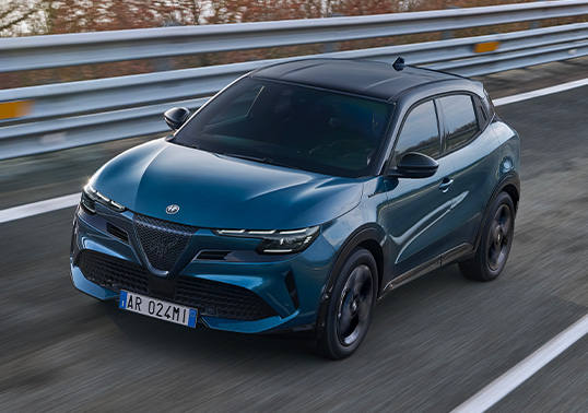 Alfa Romeo Junior - Junior Ibrida - Excellence - Passion pure